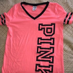VS PINK tshirt